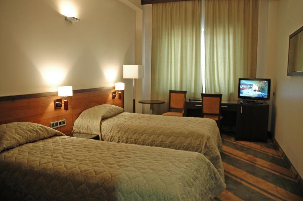 Hotel Westa Minsk Ruang foto