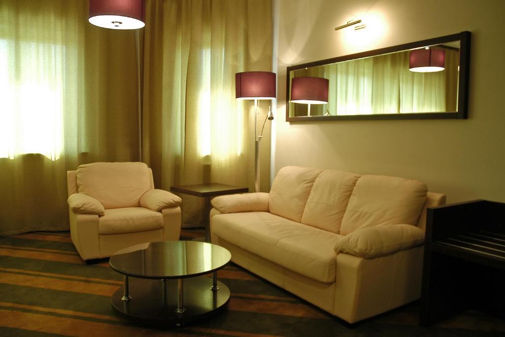 Hotel Westa Minsk Ruang foto